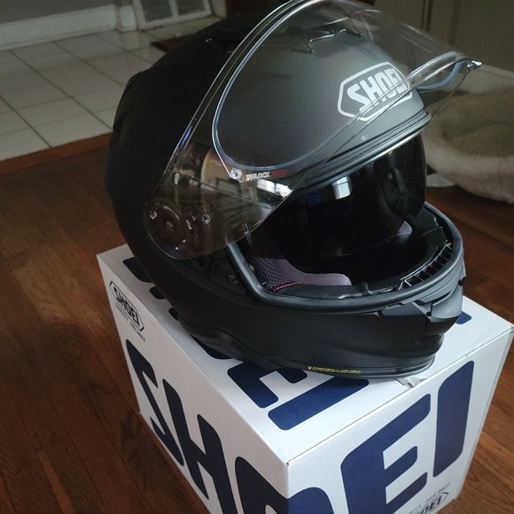 SHOEI GT AIR 2 HELMENT - Picture 1 of 5